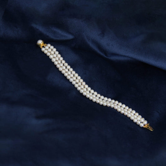 "Handmade pearl bracelet with premium quality and unique design"